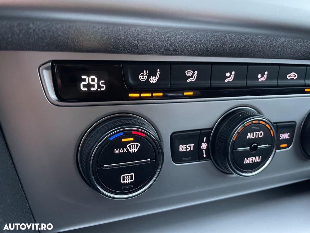 Volkswagen Passat - 23