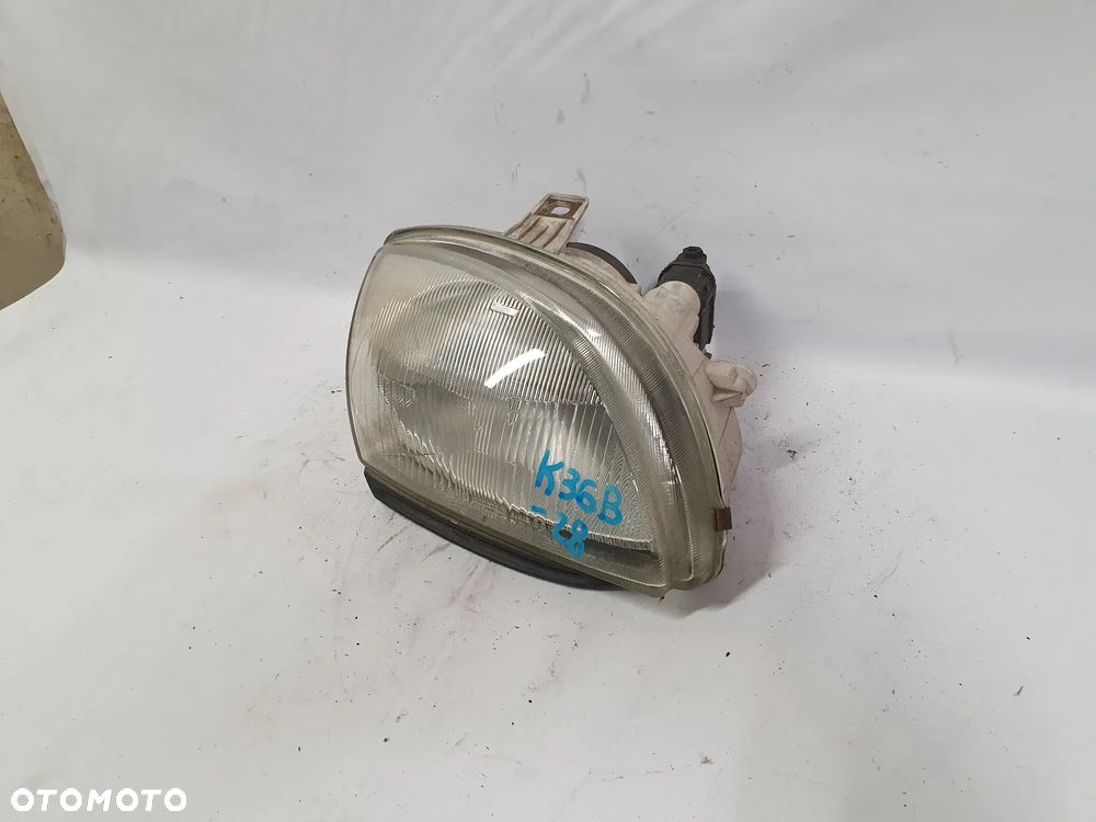 * LAMPA PRZEDNIA PRAWA PRZÓD PRAWO FIAT SEICENTO 1 - 2