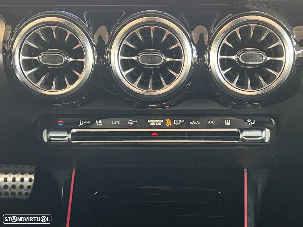 Mercedes-Benz GLB 200 d 4Matic AMG Line - 17