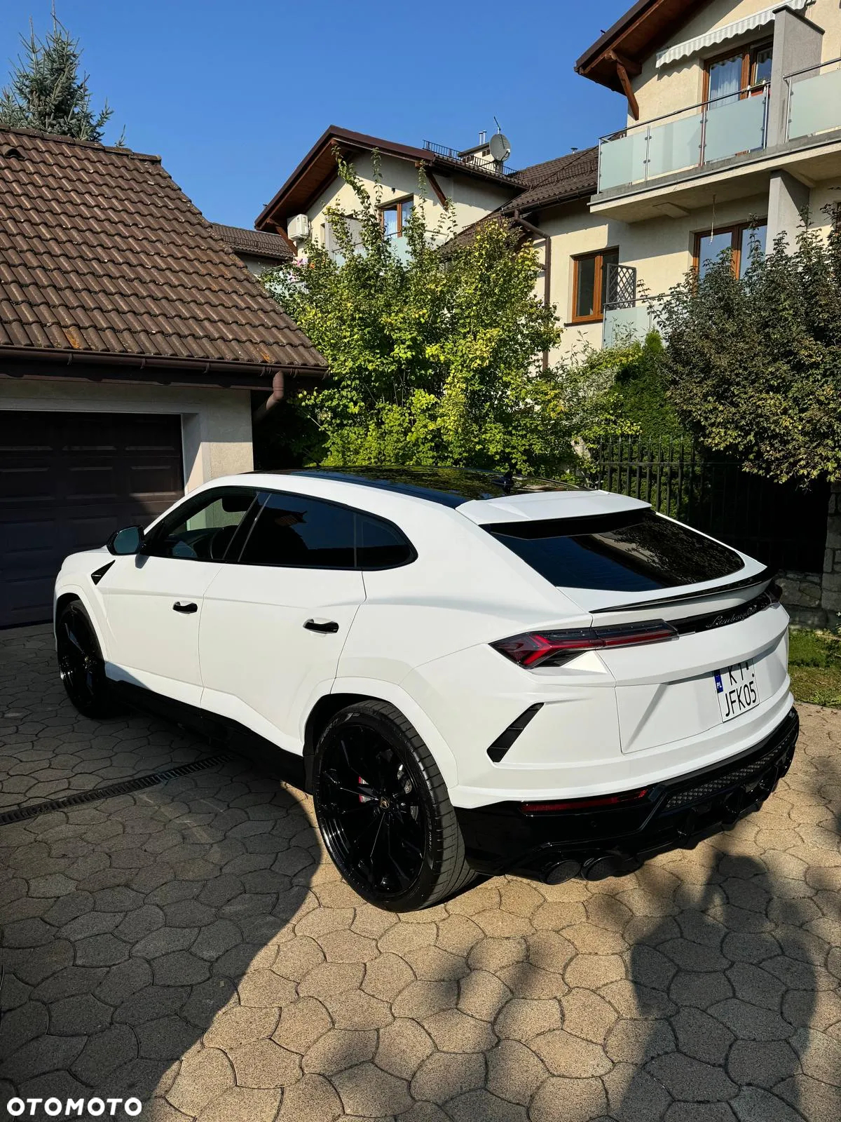 Lamborghini Urus Standard