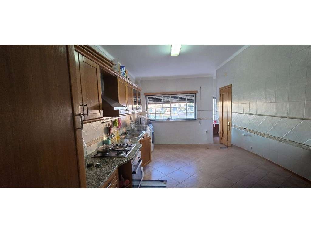 APARTAMENTO -T2 (c/ rendimento) - Grande imagem: 3/21