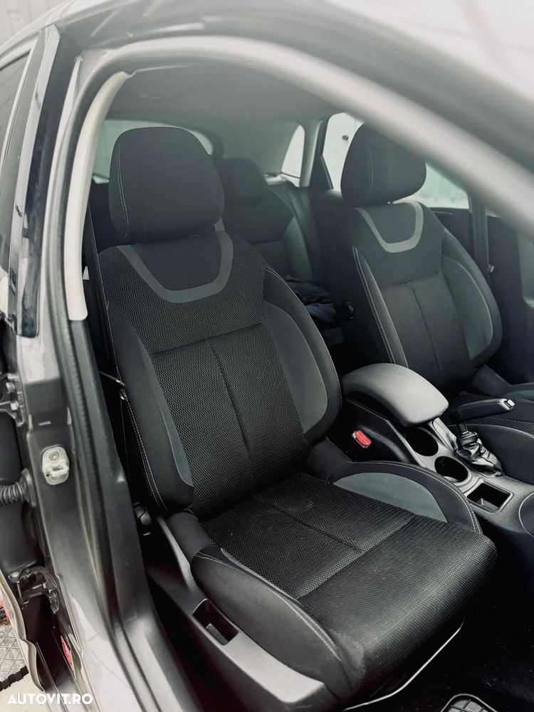 Citroën C4 PureTech 110 Selection - 8