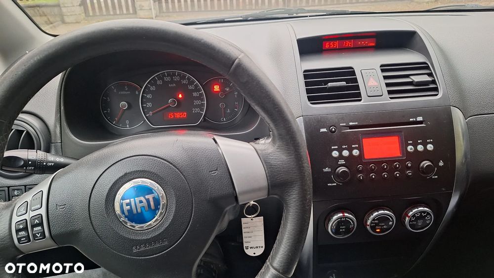 Fiat Sedici 1.9 Multijet DPF 4x4 Dynamic - 11