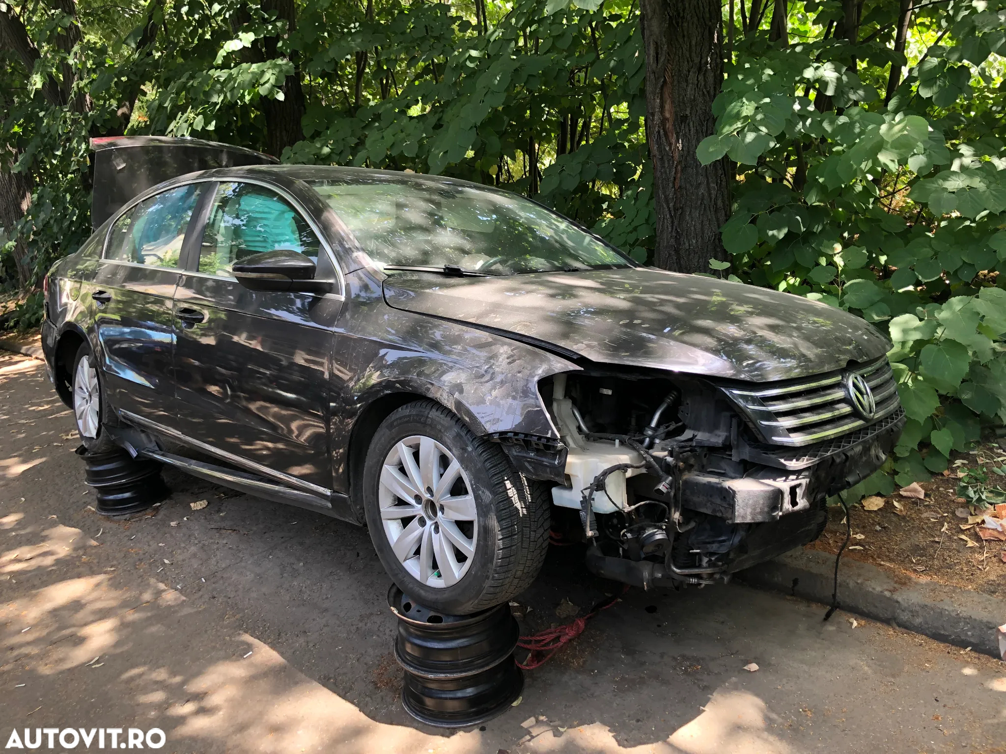 Dezmembrez Volkswagen Passat B7 1.6 TDI 2011 - 3