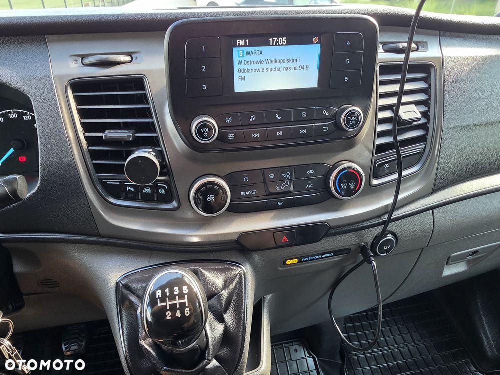 Ford Tourneo Custom 320 L2H1 VA MH Ambiente - 26