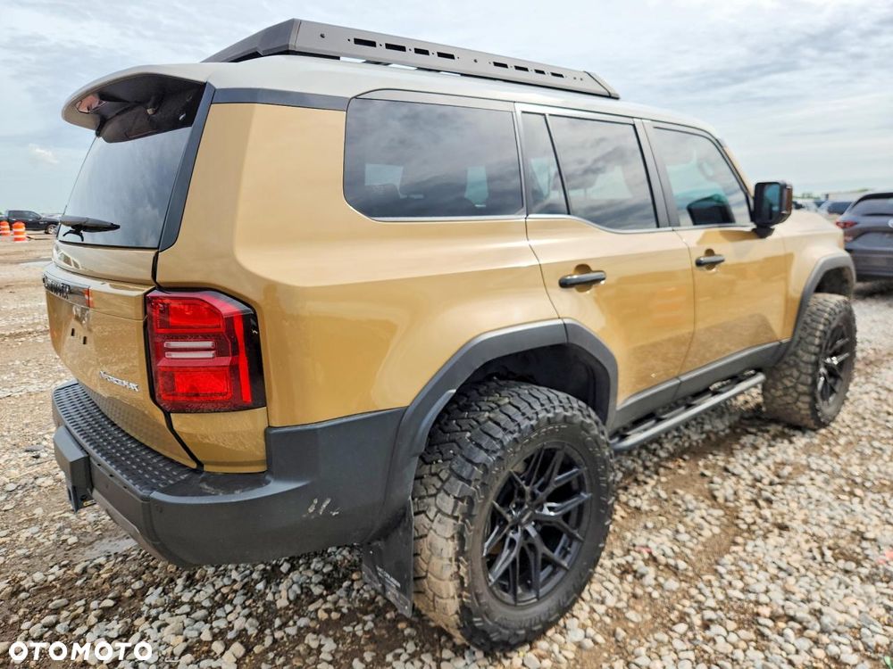 Toyota Land Cruiser - 4