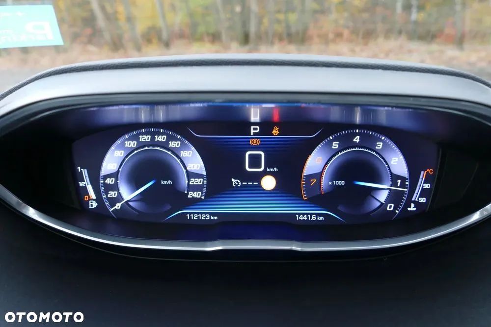 Peugeot 5008 1.6 THP Allure S&S EAT6 - 19