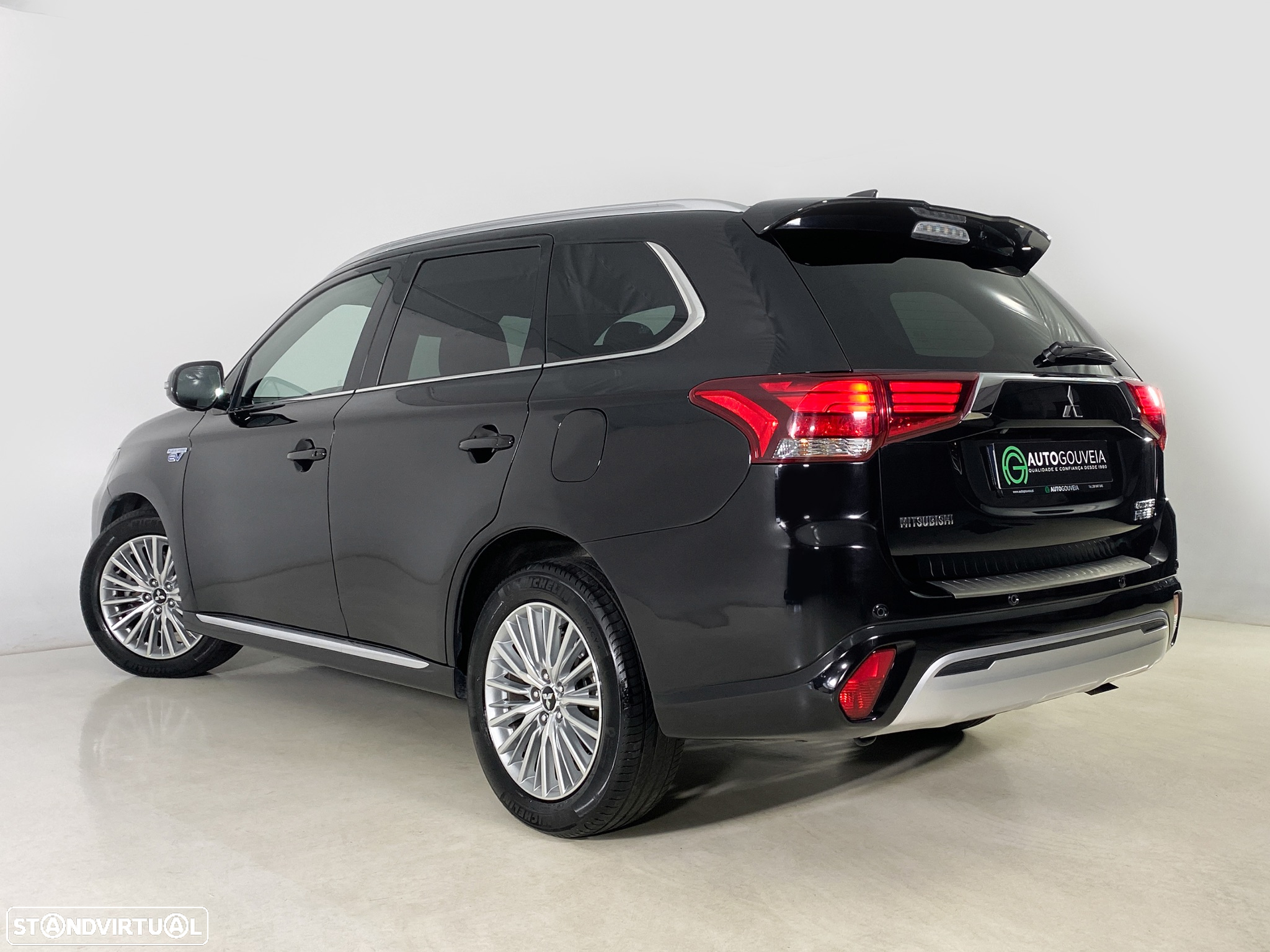 Mitsubishi Outlander 2.4 PHEV Instyle - 5