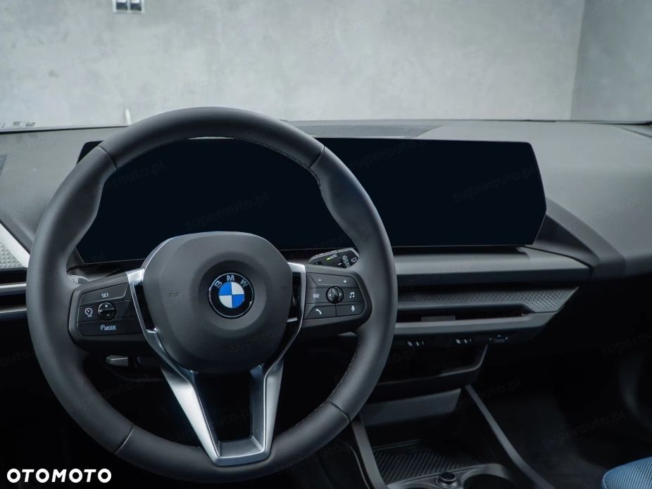 BMW Seria 1 120 mHEV - 8
