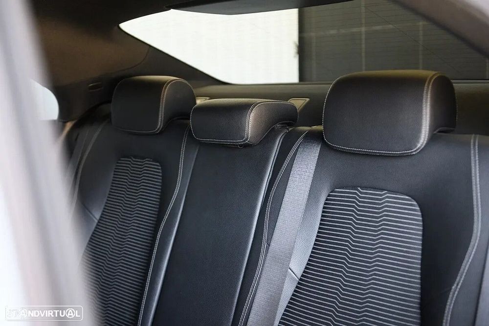 Mercedes-Benz CLA 180 d Style Aut. - 42