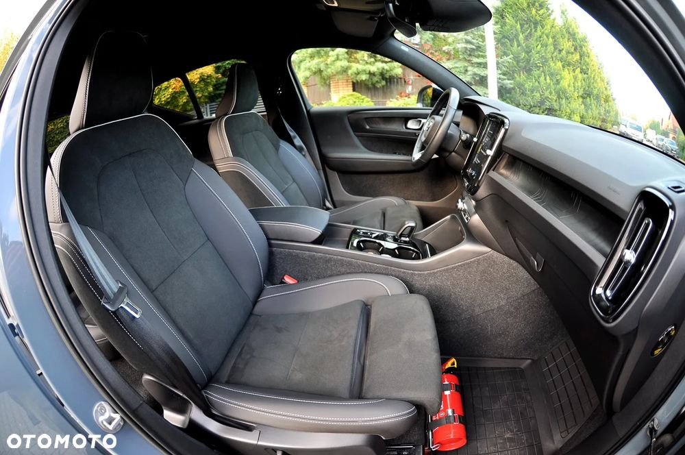 Volvo XC 40 T4 Recharge DKG Ultimate Dark - 17