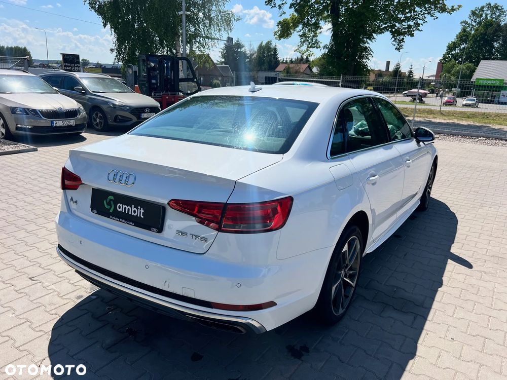Audi A4 35 TFSI S tronic - 9