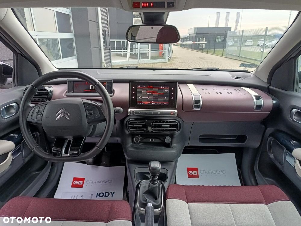Citroën C4 Cactus 1.2 PureTech Shine S&S - 17