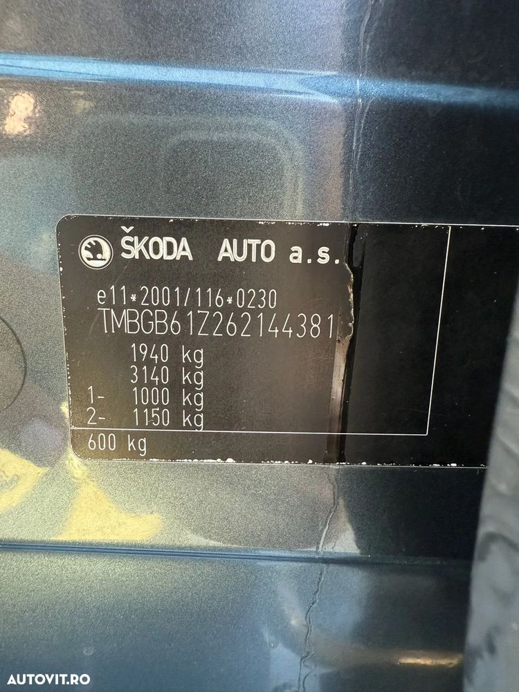 Skoda Octavia 1.6 FSI Trend - 16