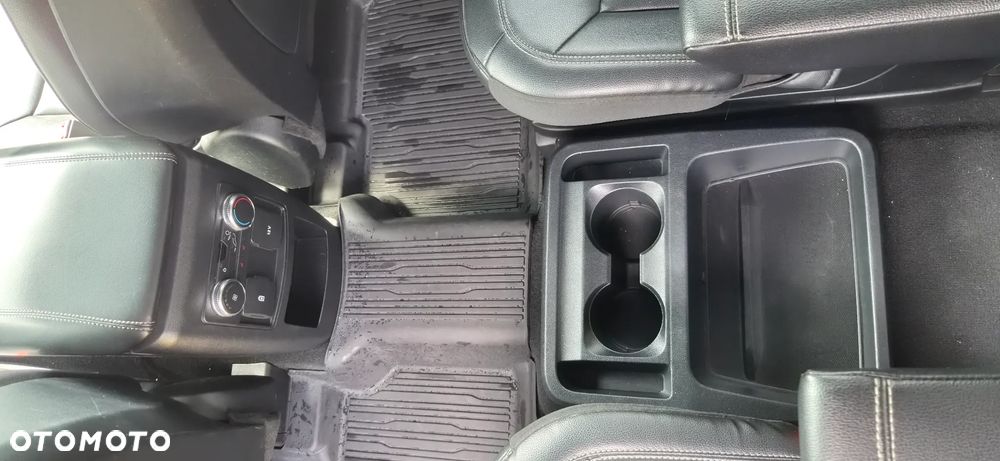 Ford Explorer - 13