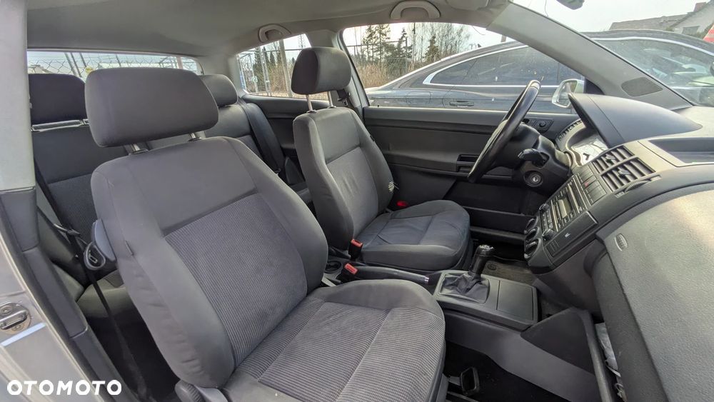 Volkswagen Polo 1.4 TDI Comfortline - 9