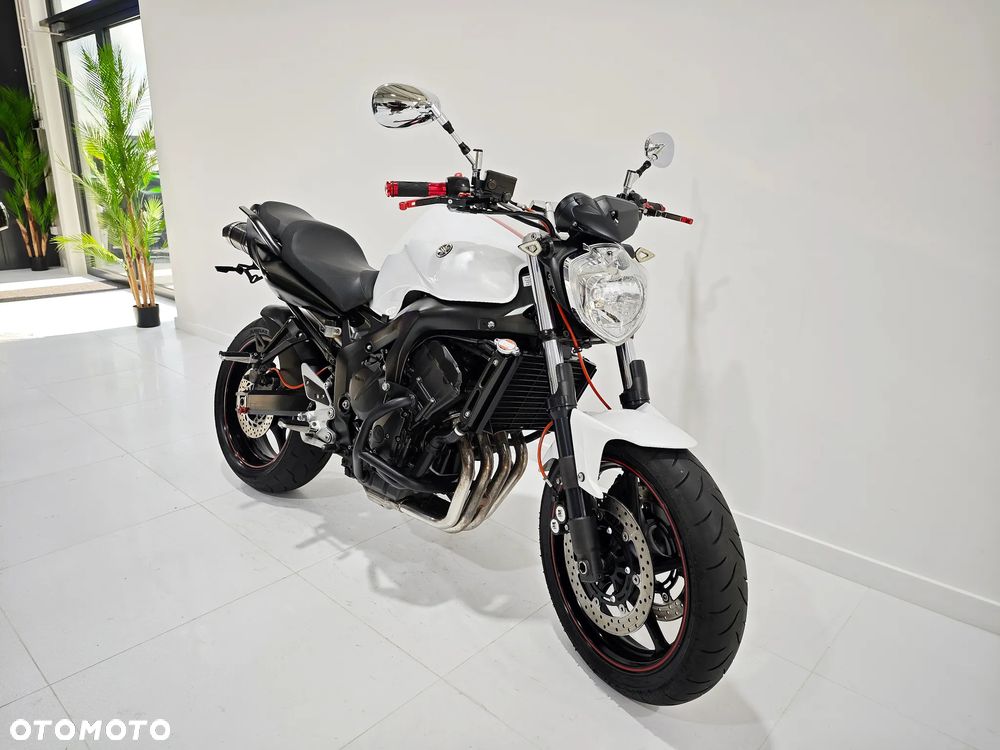 Yamaha FZ - 9