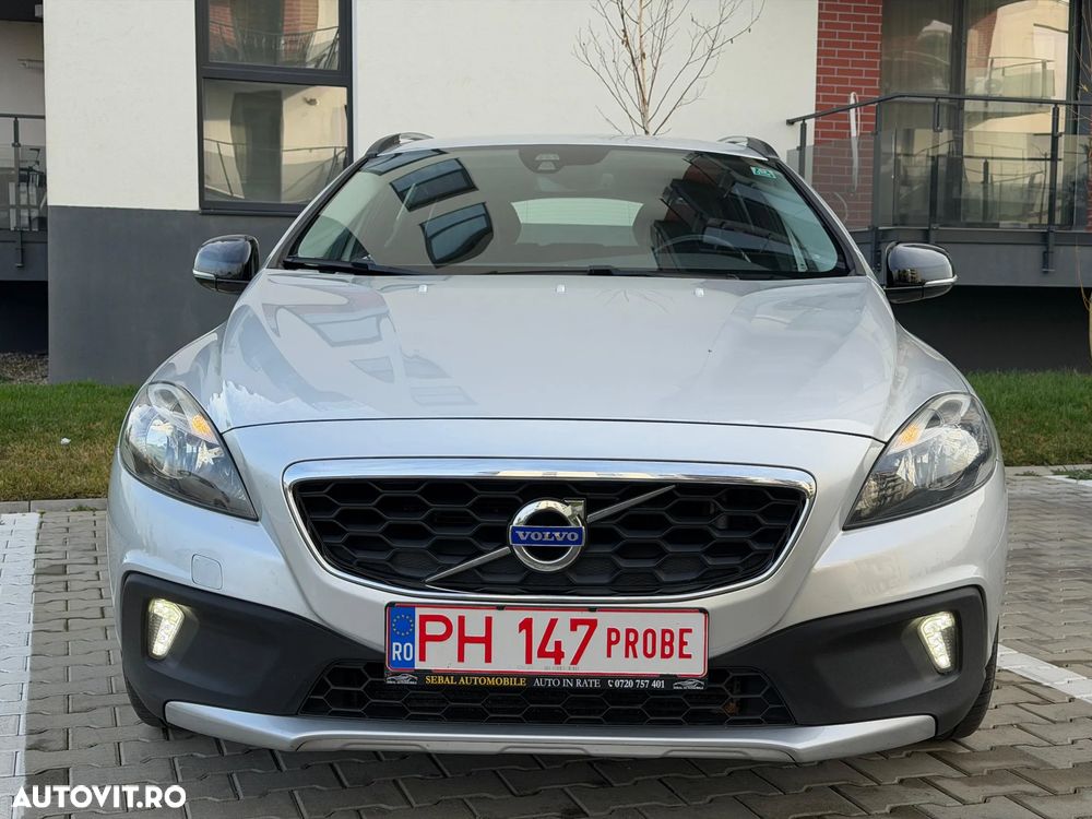 Volvo V40 Cross Country D2 Momentum - 2