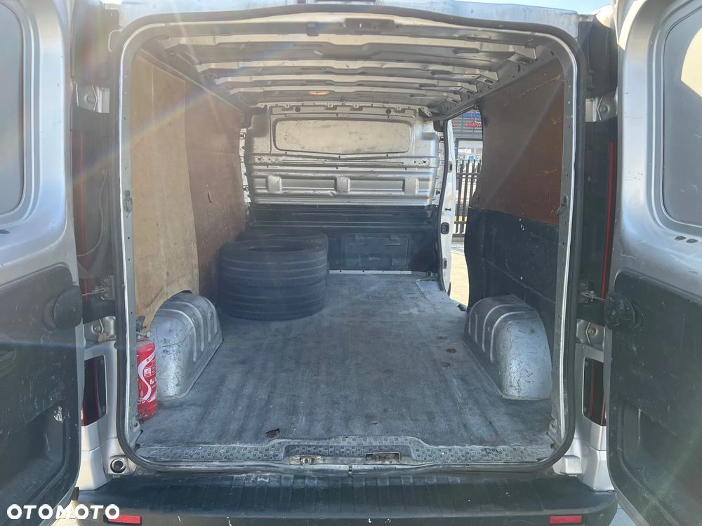Opel Vivaro - 13