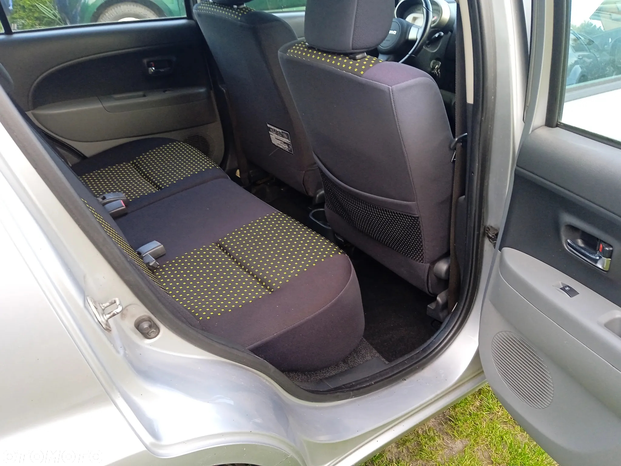 Daihatsu Sirion 1.3 - 10