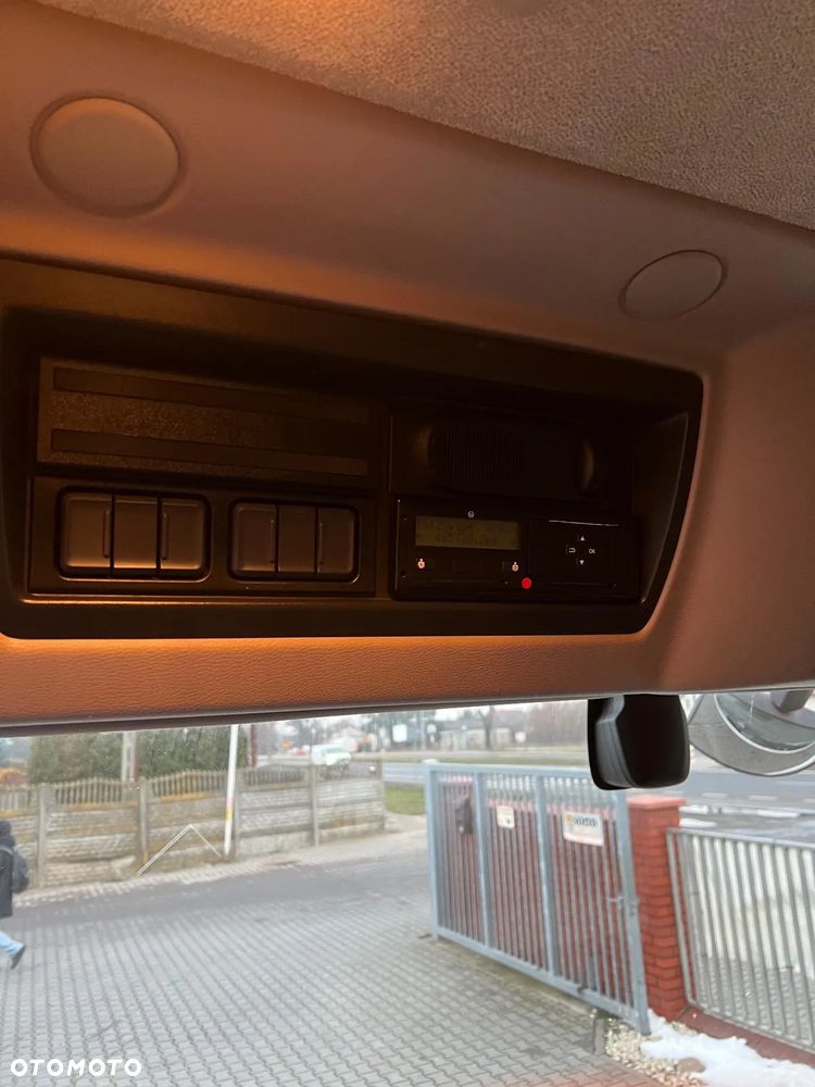 DAF LF 320 LF320 Kontener 18 ep 7,5 m winda sprowadzony wron-pol - 30