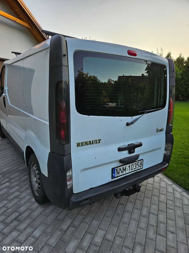 Renault Trafic - 16