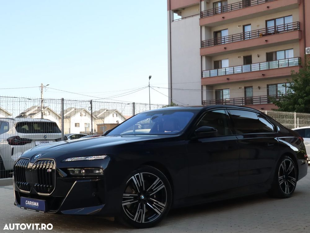 BMW M7 M760e xDrive - 8