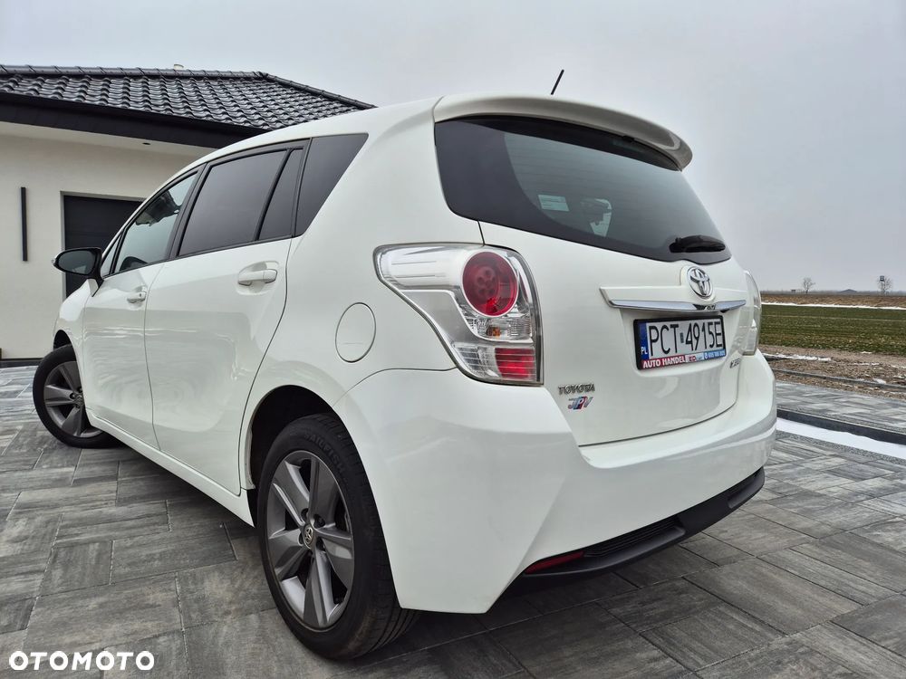 Toyota Verso 1.6 D-4D Premium - 16