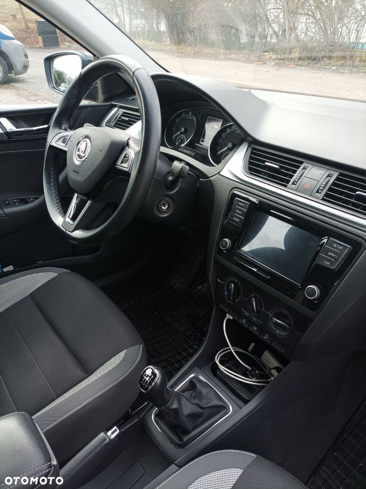 Skoda RAPID Spb 1.0 TSI Ambition - 7