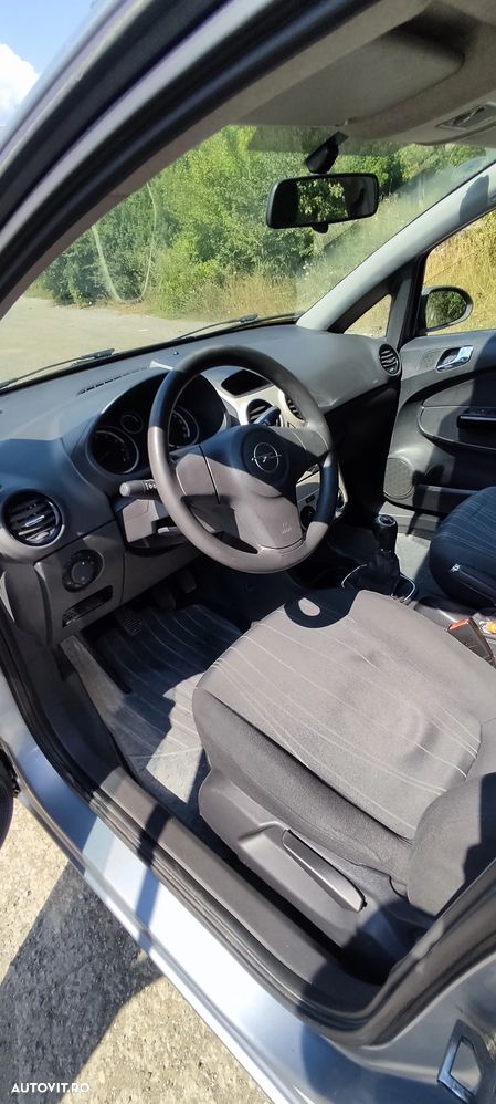 Opel Corsa - 11