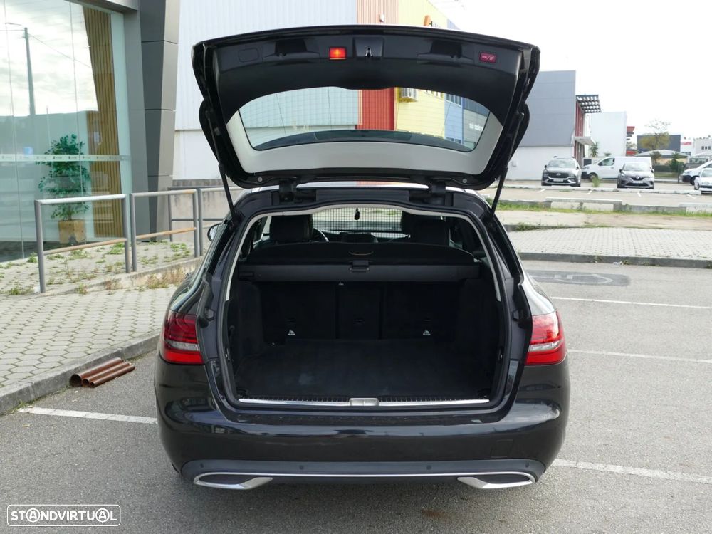 Mercedes-Benz C 200 - 7