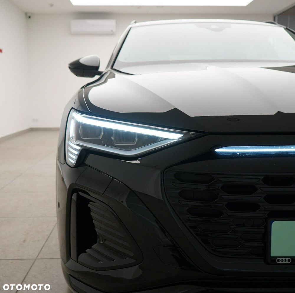 Audi Q8 Sportback e-tron - 9