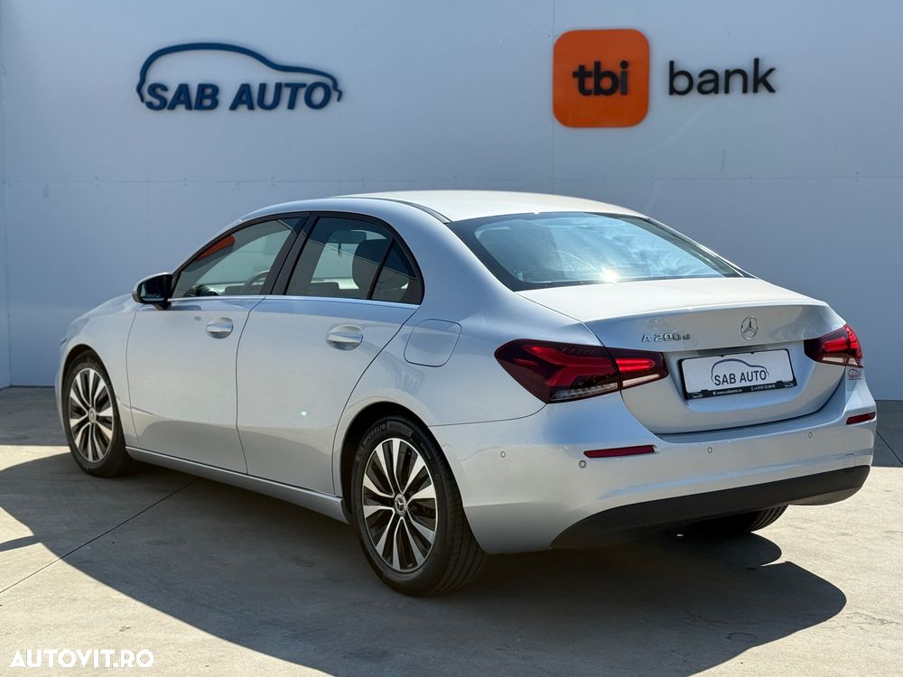 Mercedes-Benz A 200 d Sedan 8G-DCT - 25