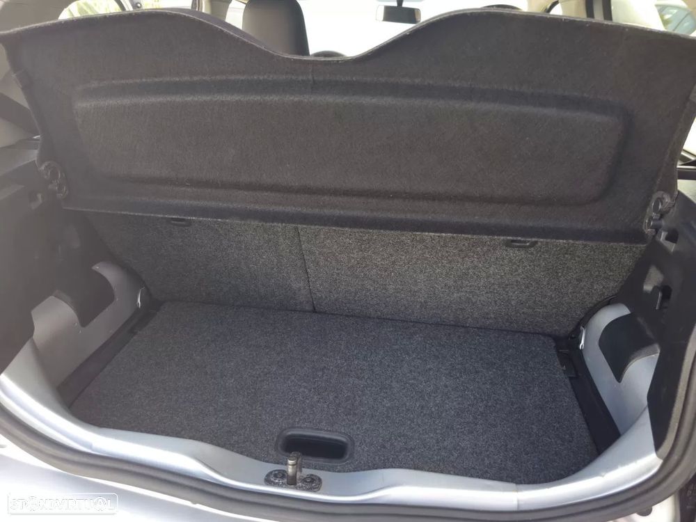 VW Up! 1.0 BlueMotion Move - 11