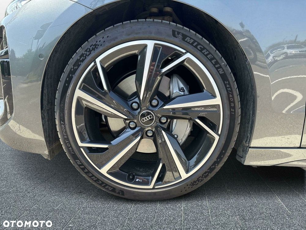 Audi A6 Sportback e-tron - 12