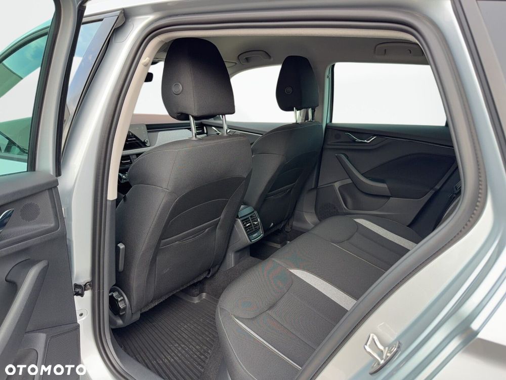 Skoda Scala 1.0 TSI Selection DSG - 31