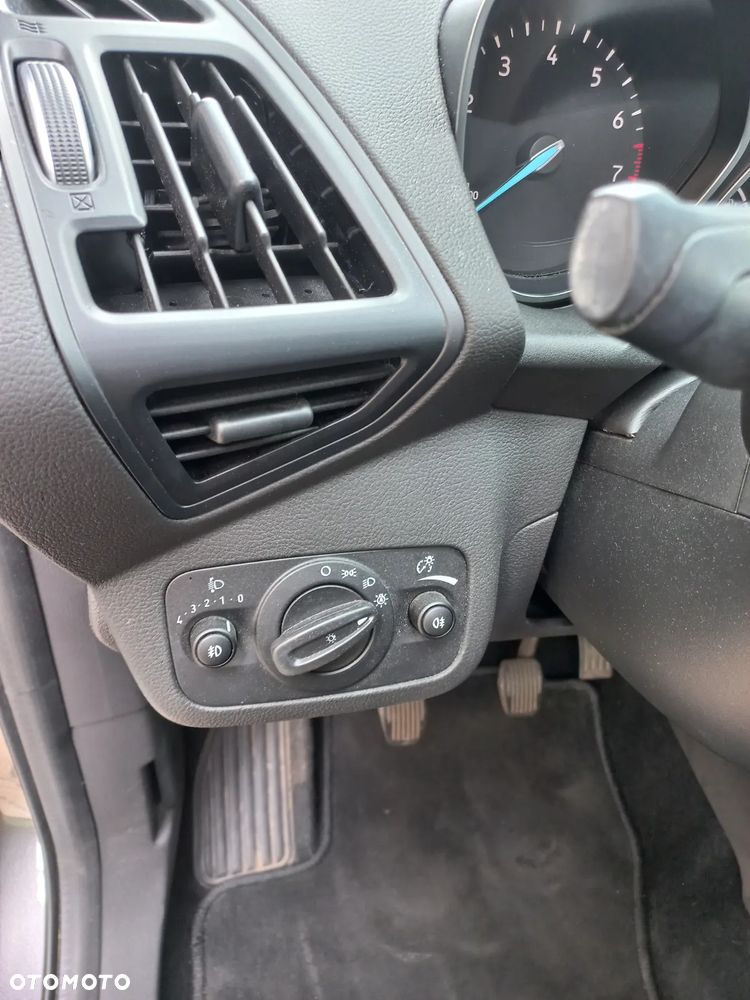Ford Kuga 1.5 EcoBoost 2x4 SYNC - 18