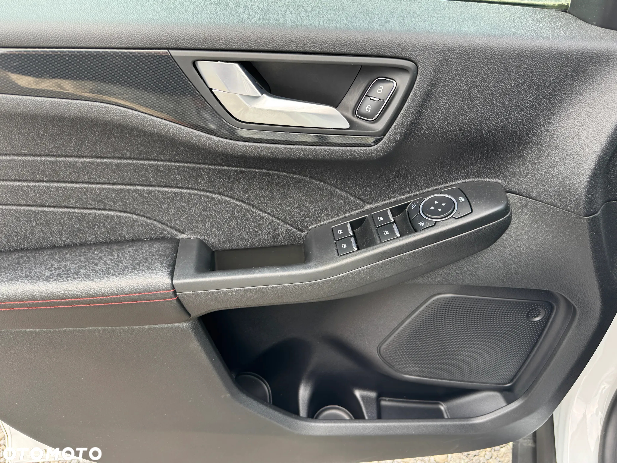 Ford Kuga - 17