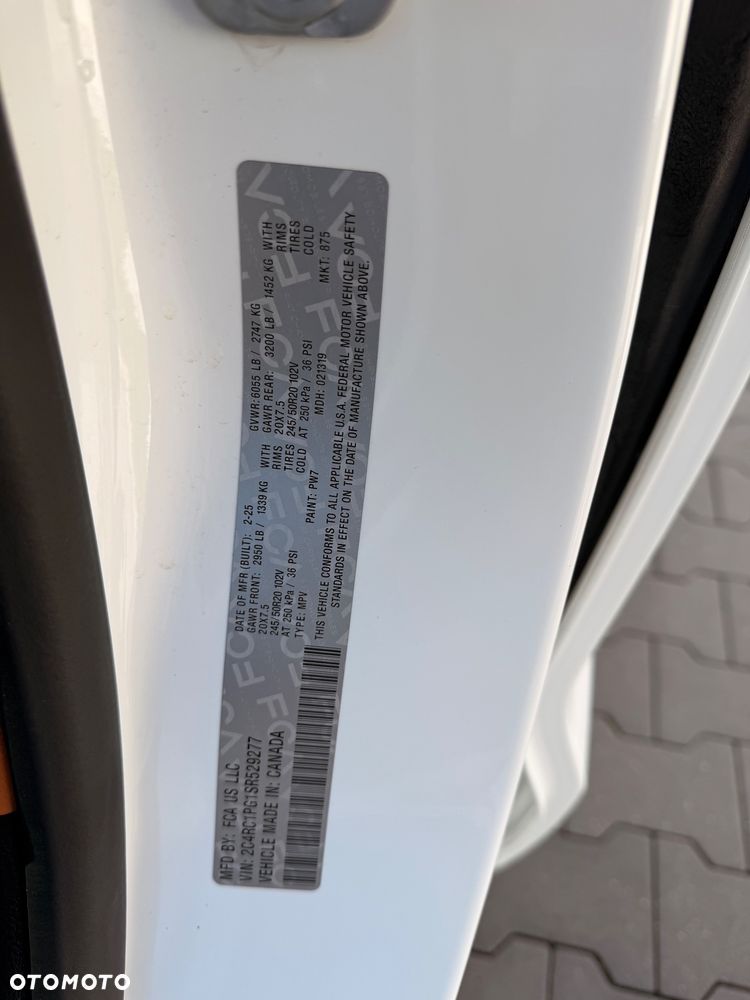 Chrysler Pacifica - 18