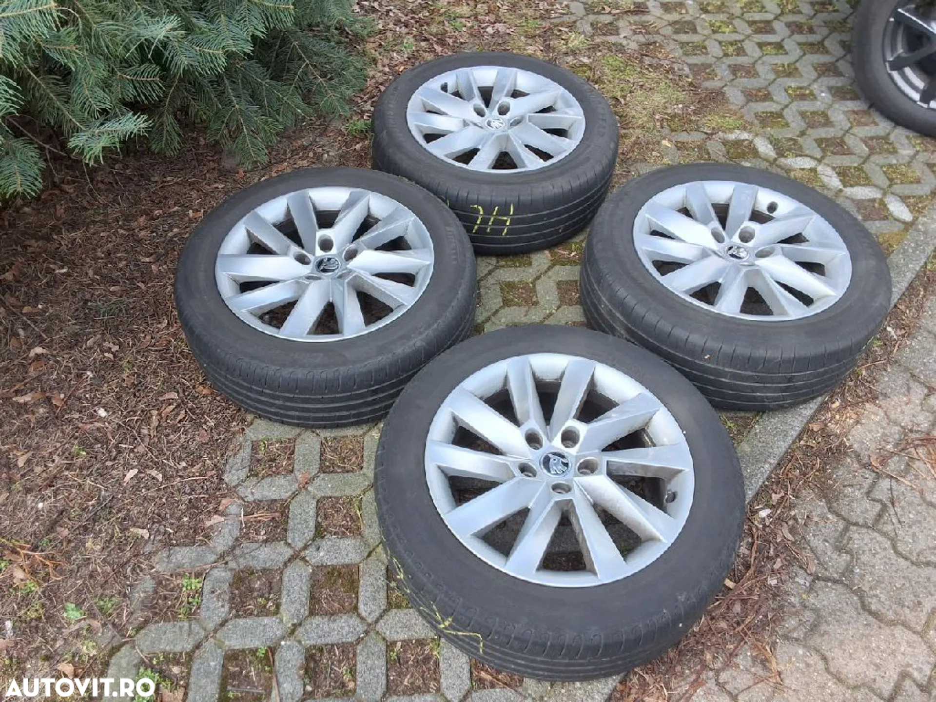 Skoda Superb 2.0 TDI 4X4 DSG Style - 40