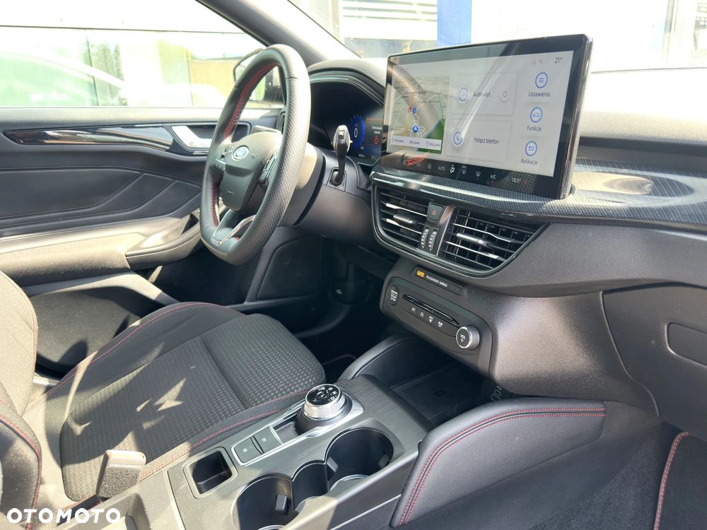 Ford Focus SW - 17