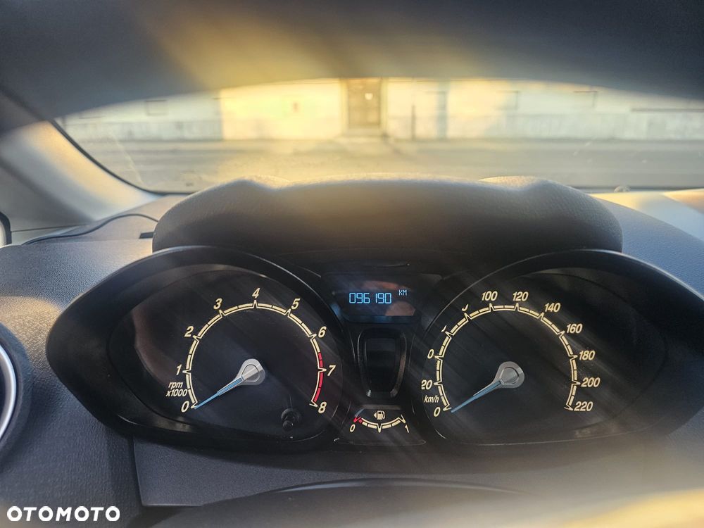 Ford Fiesta 1.25 Gold X EU5 - 8