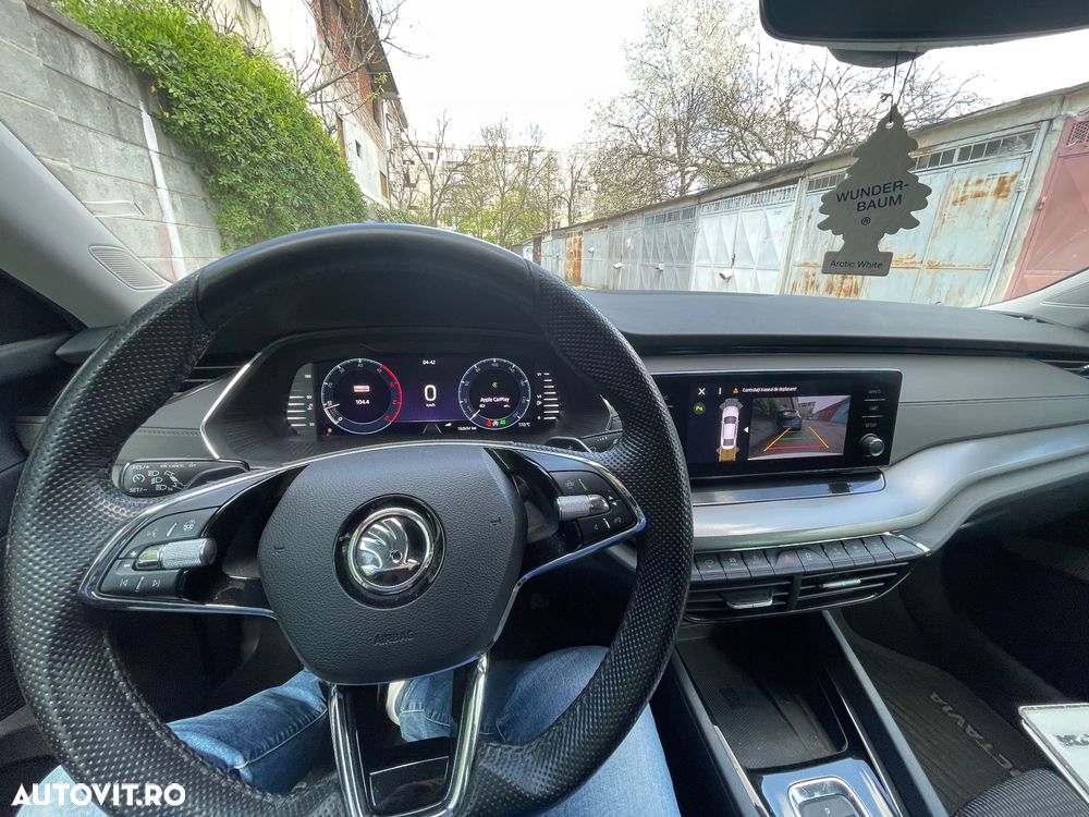 Skoda Octavia 2.0 TDI DSG Ambition - 1