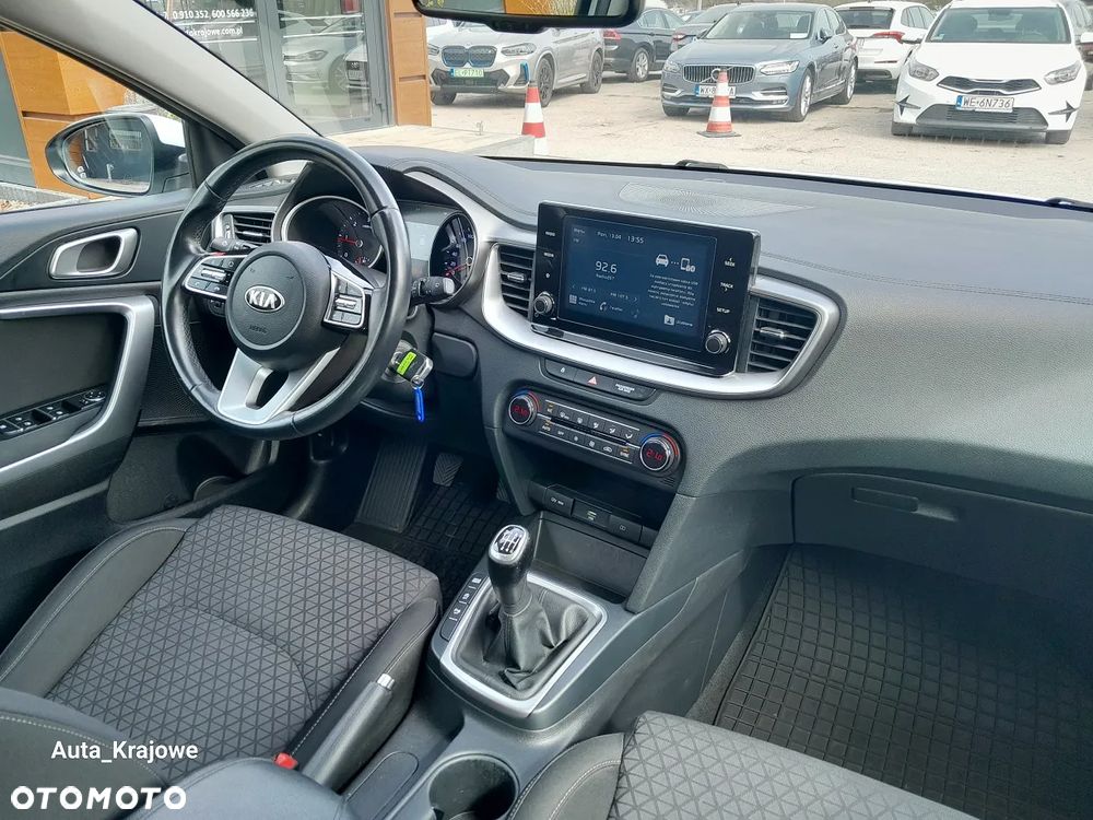 Kia Ceed 1.6 CRDi mHEV M - 9