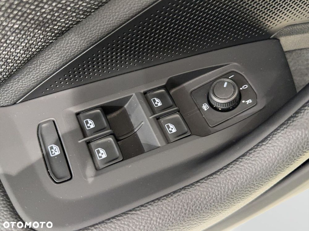 Skoda Superb 2.0 TDI SCR Selection DSG - 12