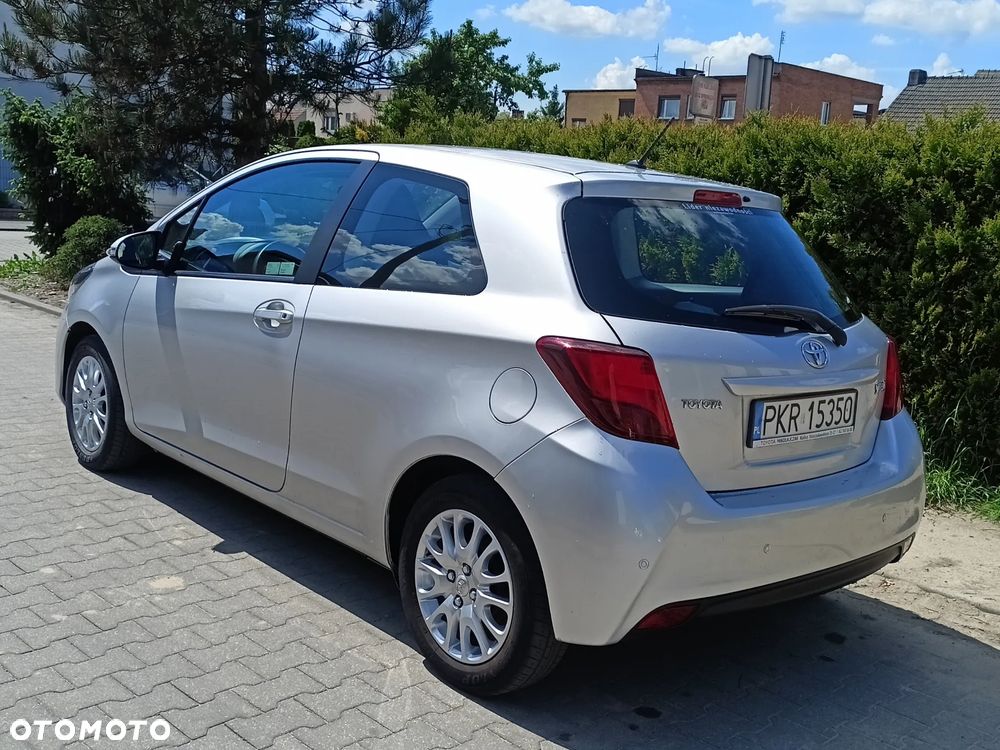 Toyota Yaris - 4