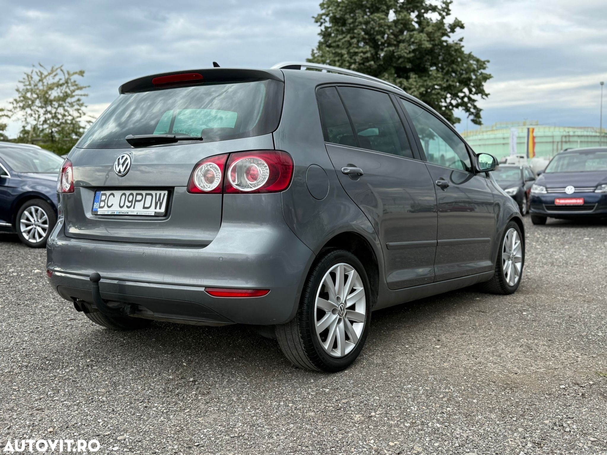 Volkswagen Golf Plus 2.0 TDI Comfortline - 3