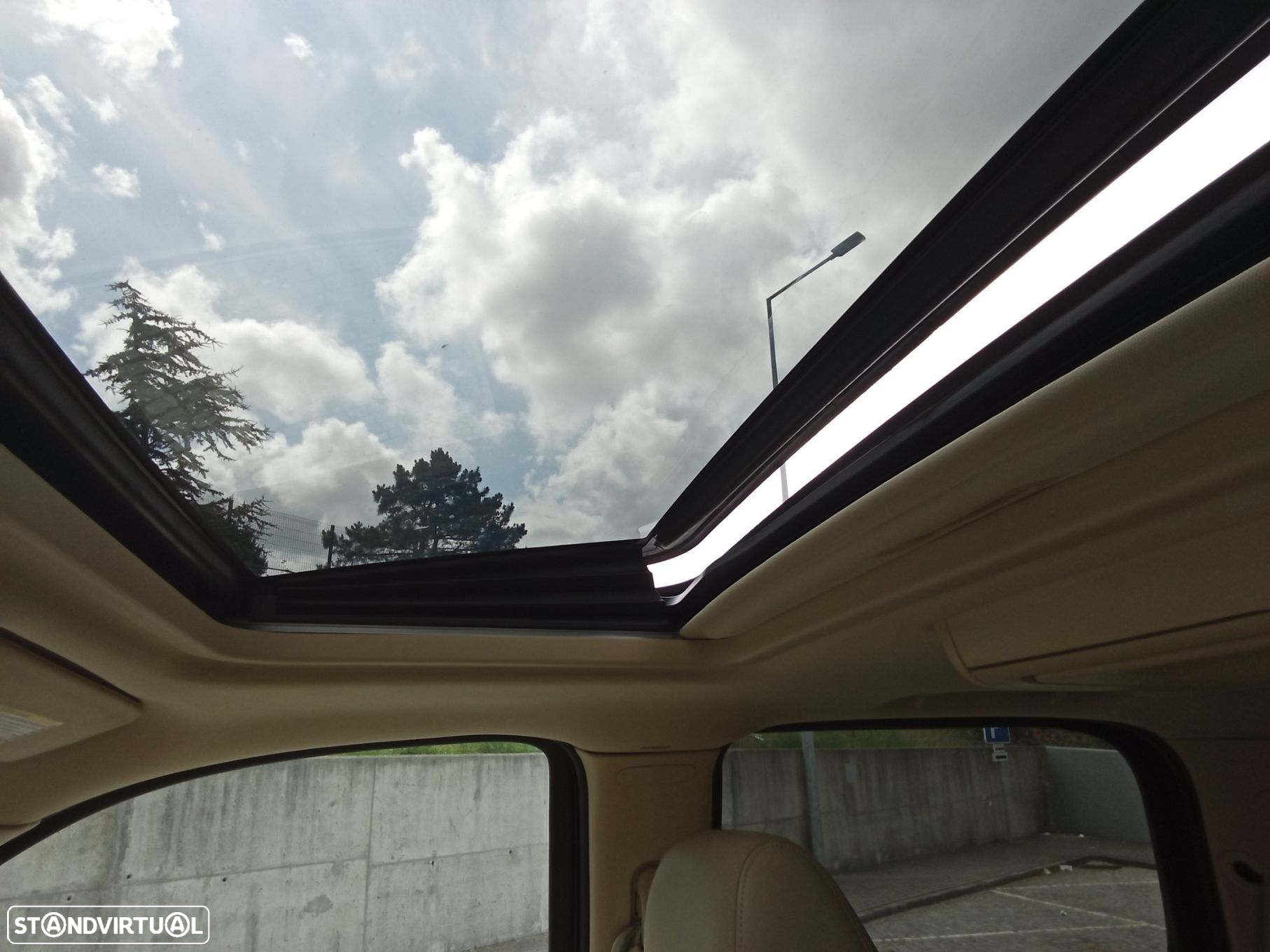 Cadillac Escalade 6.2 V8 Elegance - 37