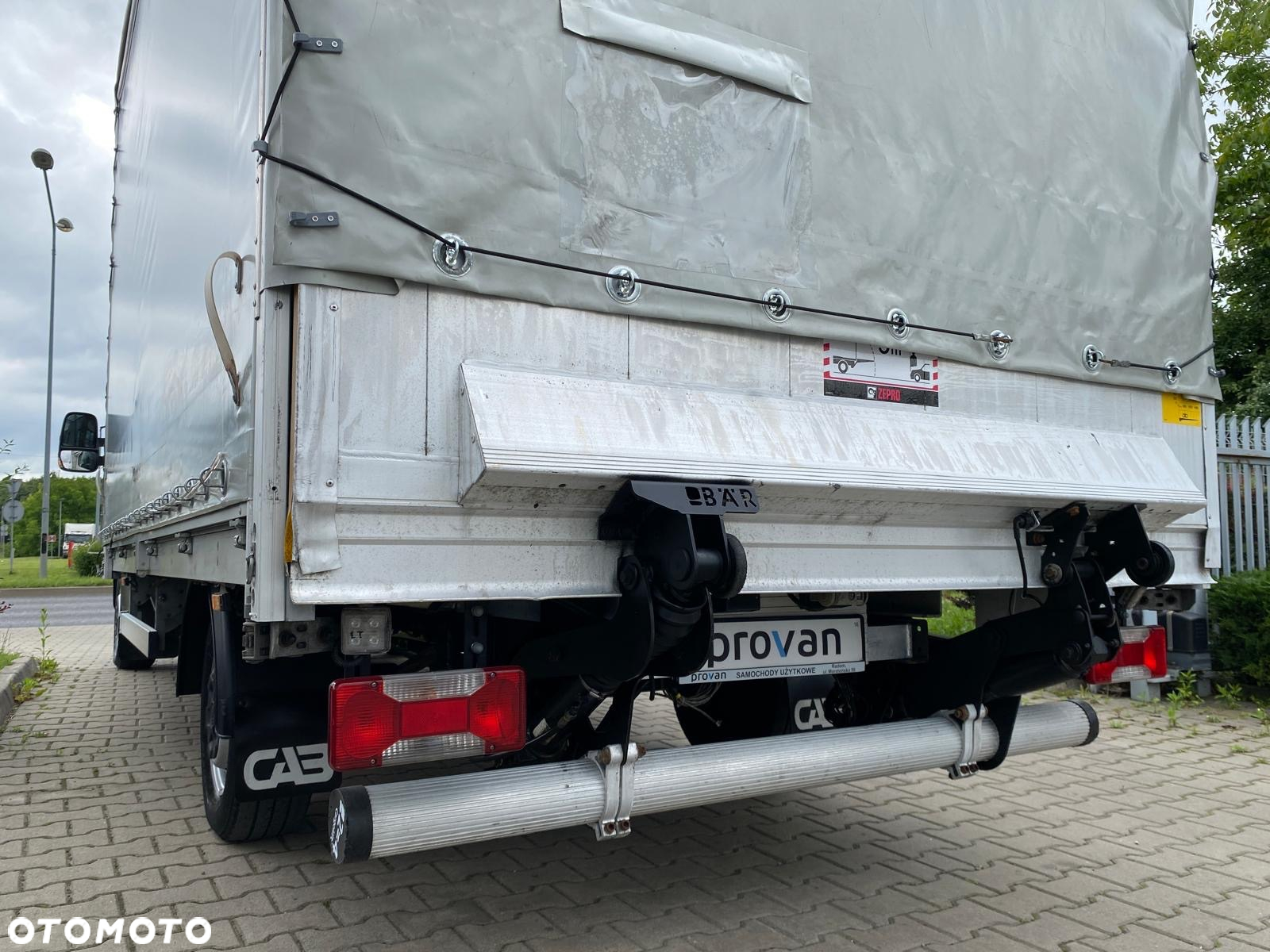 Iveco DAILY 35S16 HI-MATIC FIRANKA OBUSTRONNA 8 PALET WINDA BAR - 15
