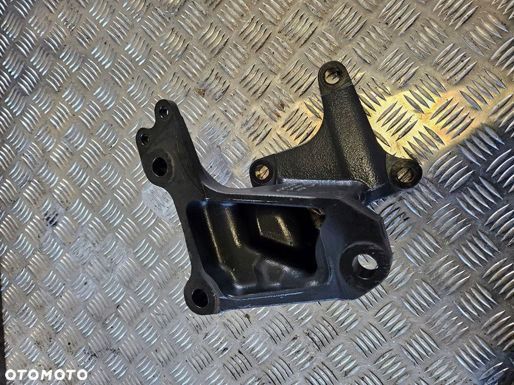 PODSTAWA KOLUMNY KIEROWNICZEJ MERCEDES ATEGO 2017 EURO 6 OE A9674612440 - 1